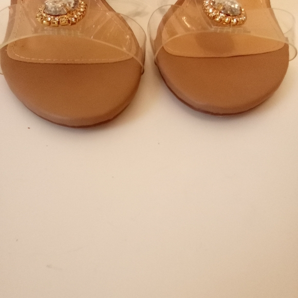 Shoe dazzle Tan Faux Leather Rhinestone Zip Gladiator 4 1/2" Wedge Heels sz 9 - Picture 9 of 16